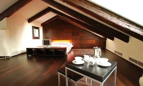Apartment Lmv Exclusive Venice Apts Santo Stefano Italy